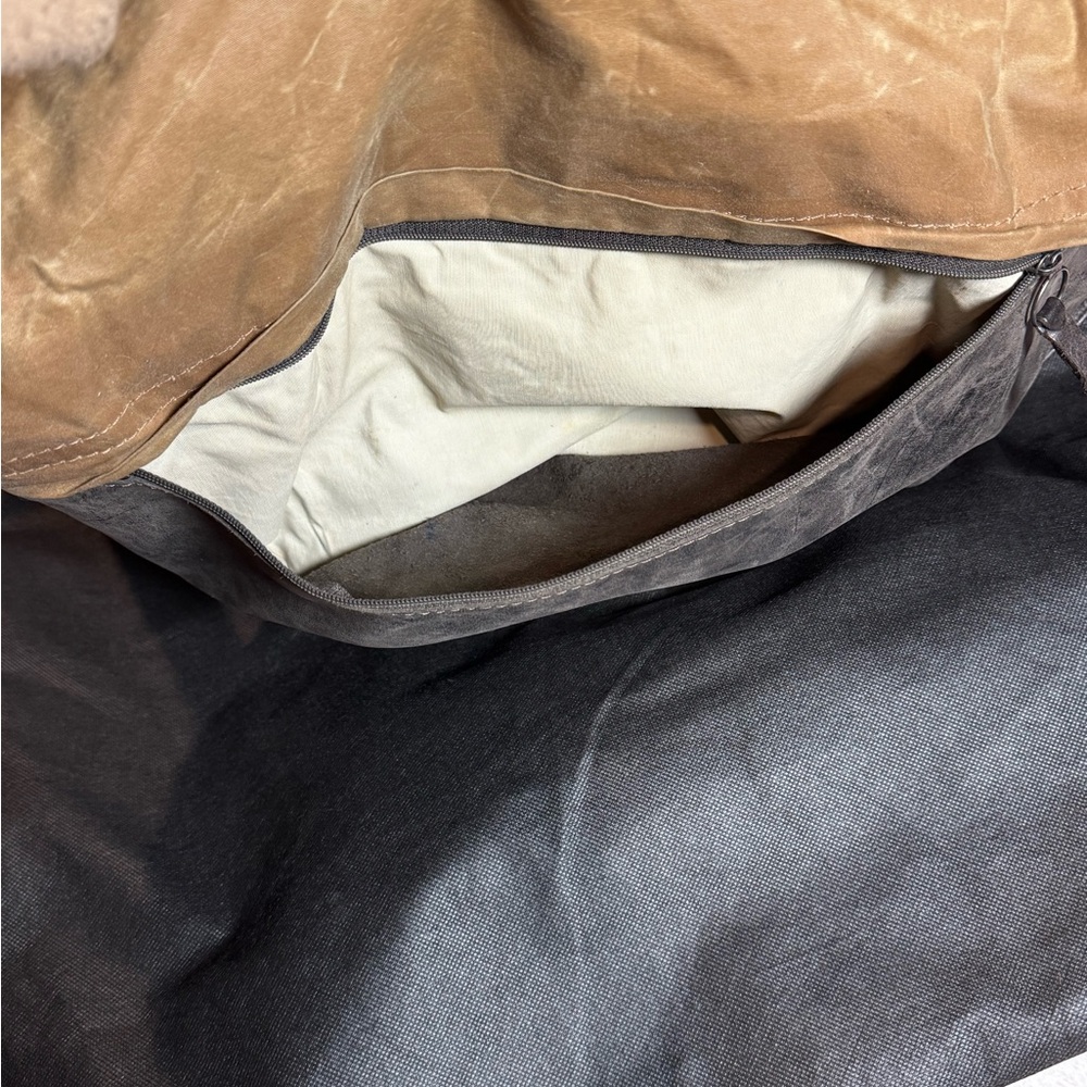 Rough & Tumble Bag - Picture 2 of 5